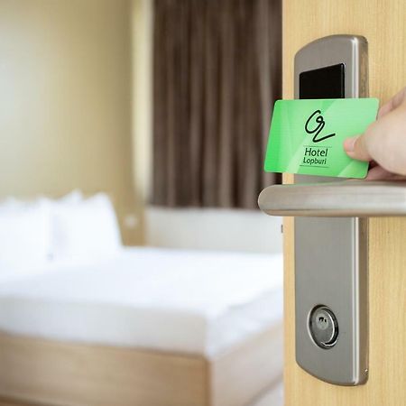 O2 Hotel Lop Buri Екстериор снимка